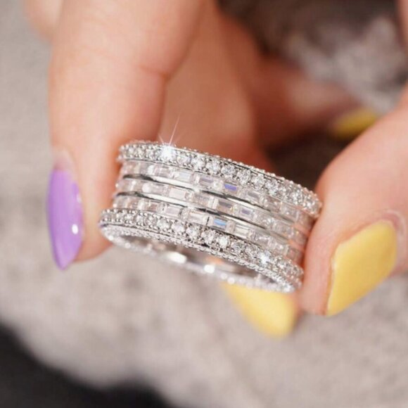 NEW 18k White Gold Diamond Eternity Ring Band - Picture 2 of 9